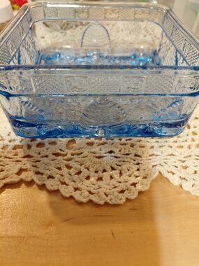Indiana Glass Honey Bee Box Bottom